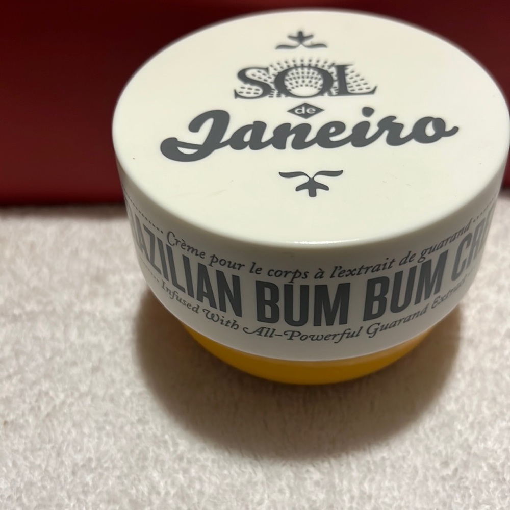 Sol de Janeiro Brazilian bum bum body cream